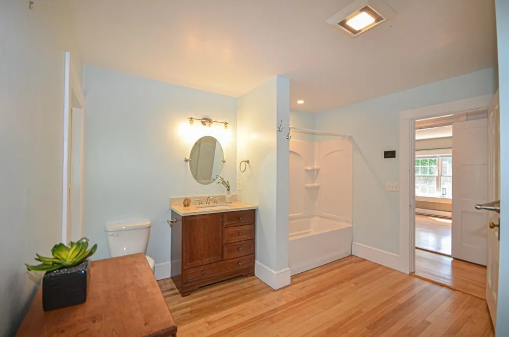 2288 Elm Street Manchester NH 03104