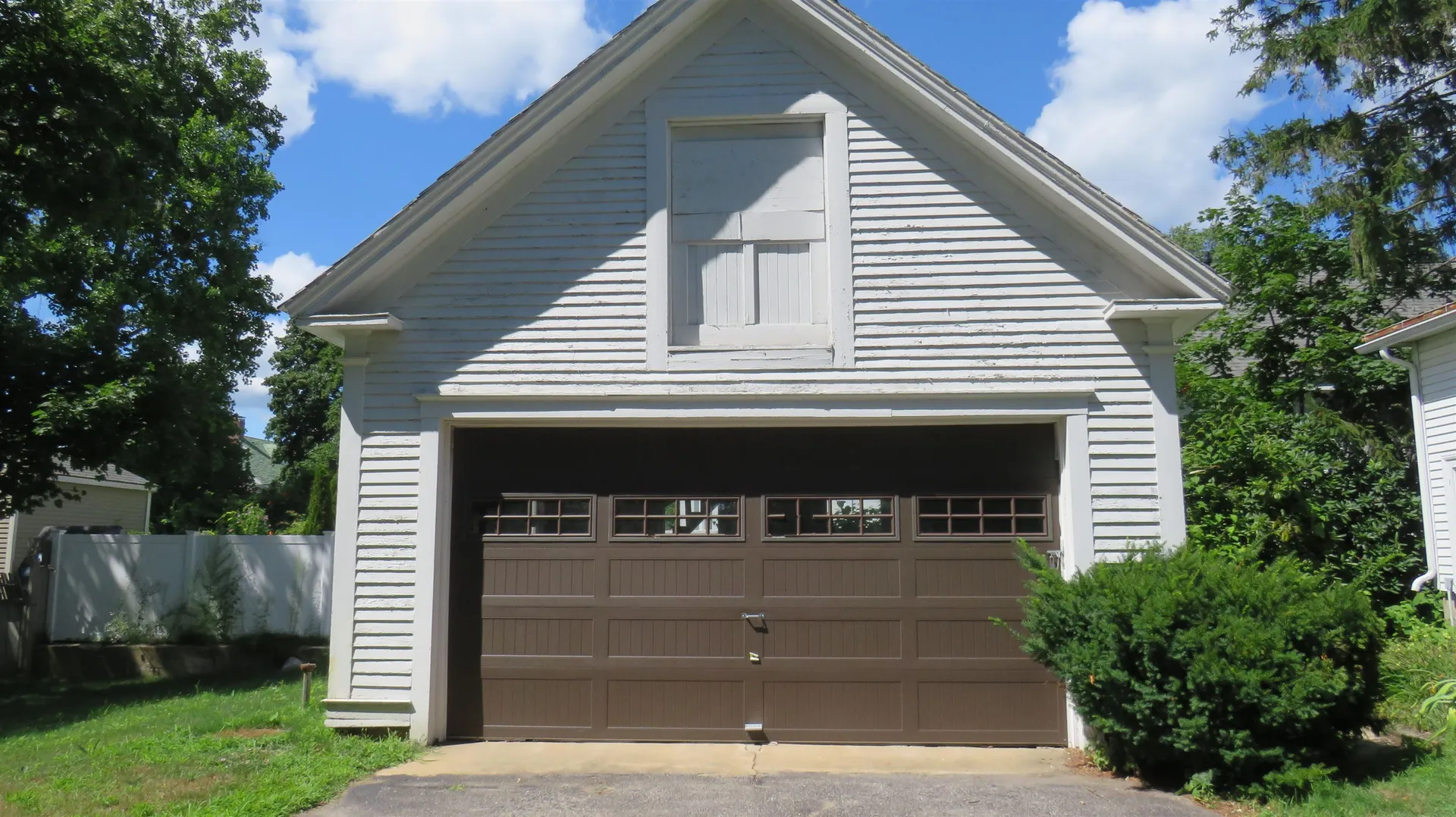 2288 Elm Street Manchester NH 03104
