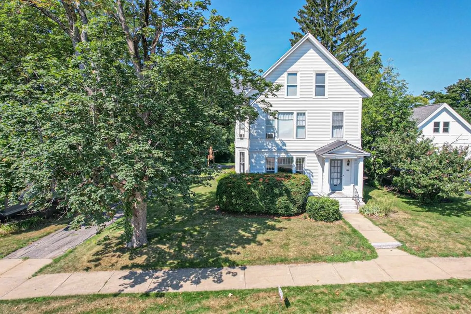 2288 Elm Street Manchester NH 03104