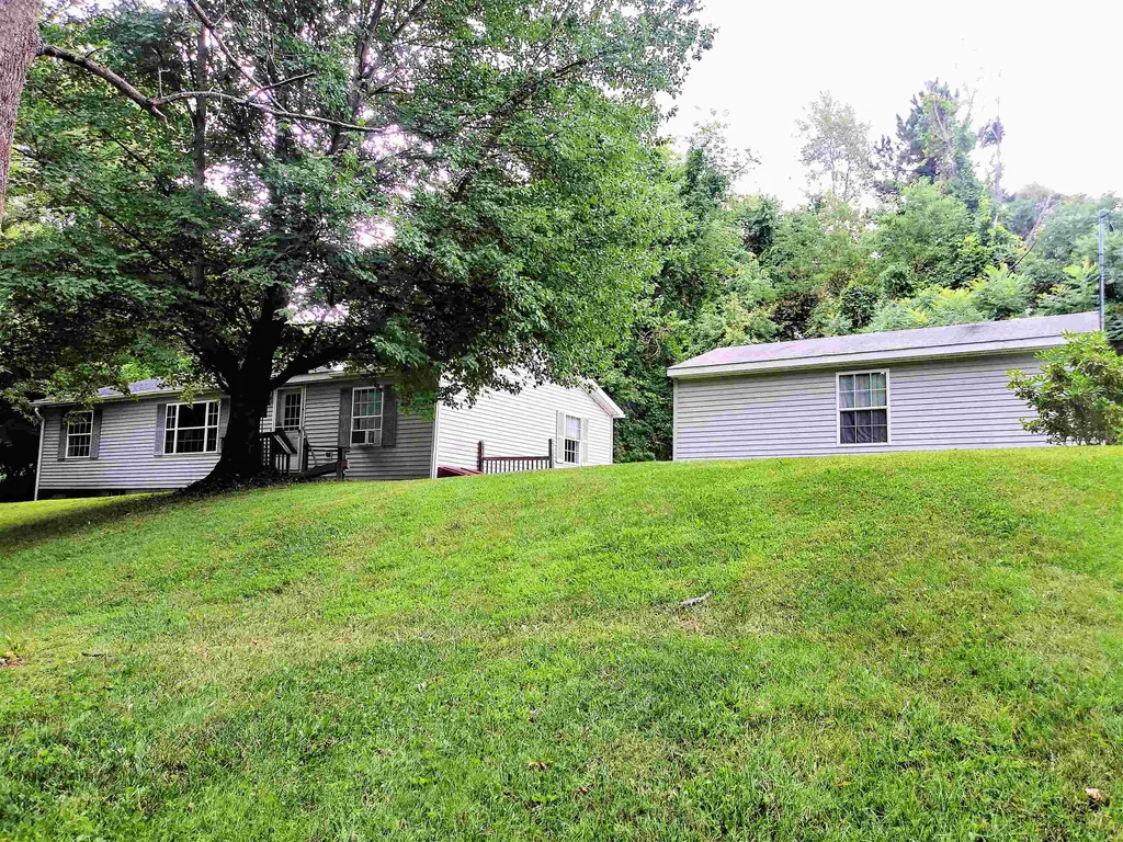 10 Webster Avenue Claremont NH 03743