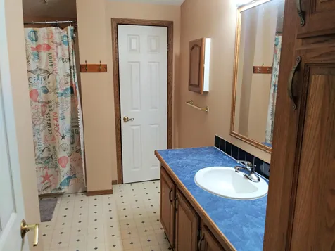 10 Webster Avenue Claremont NH 03743