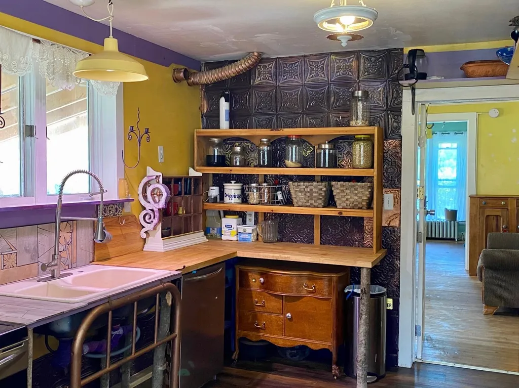 489 Granville Street Poultney VT 05764