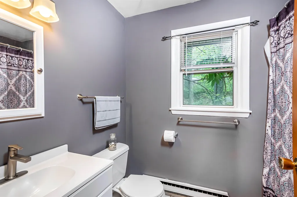 86 Pinecrest Drive Essex Junction VT 05452
