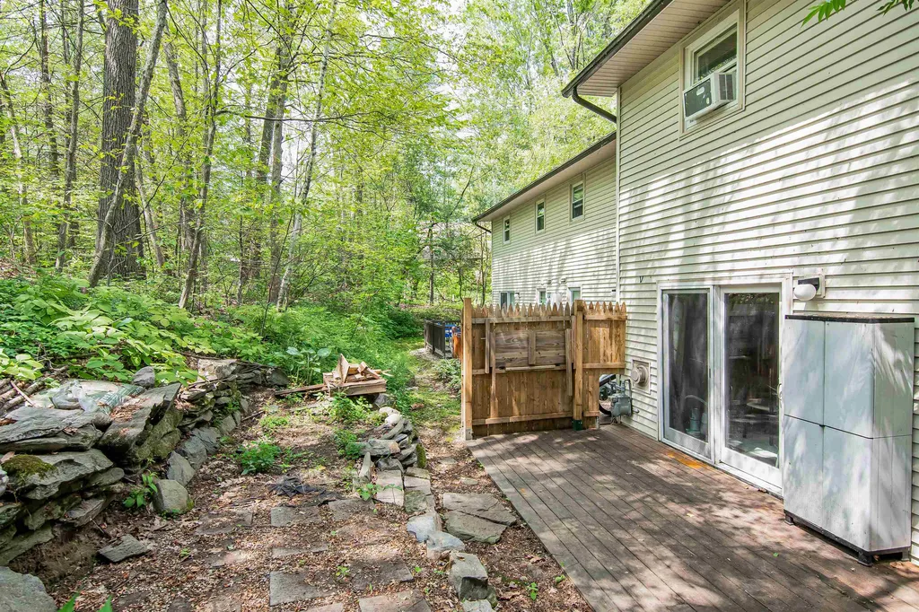 86 Pinecrest Drive Essex Junction VT 05452