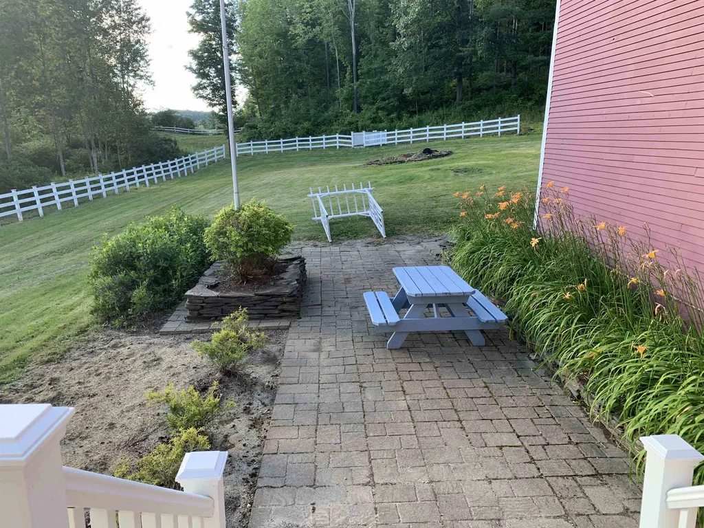 105 Pleasant Lane Barton VT 05855