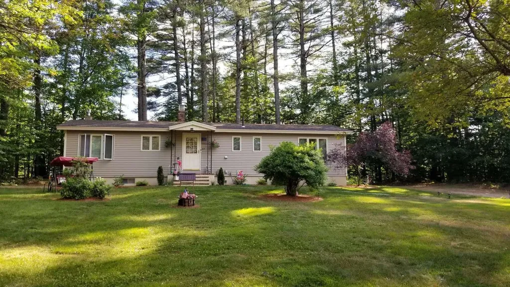 64 Thorne Hill Road Conway NH 03818