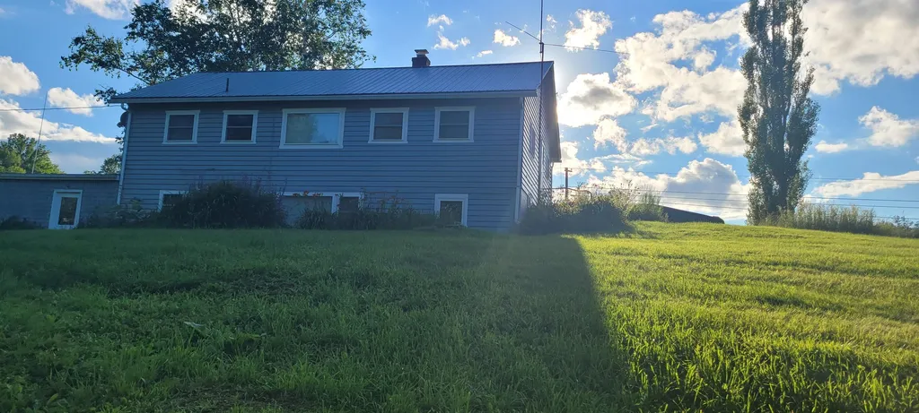 3802 Lake Road Newport Town VT 05857