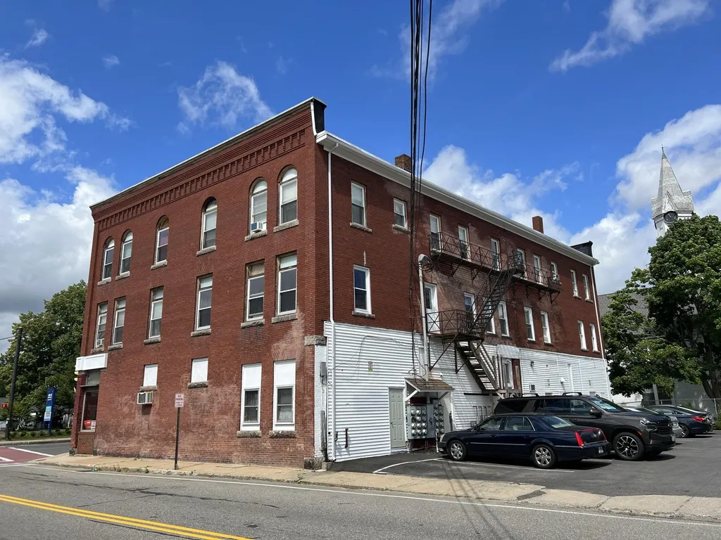 50 South Main Street Rochester NH 03867