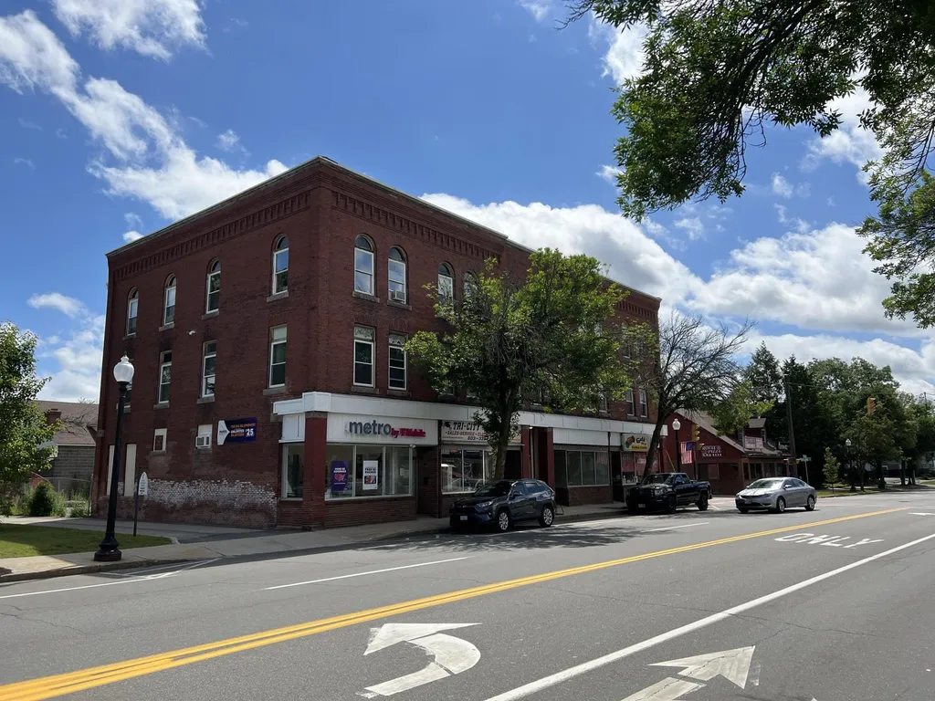 50 South Main Street Rochester NH 03867