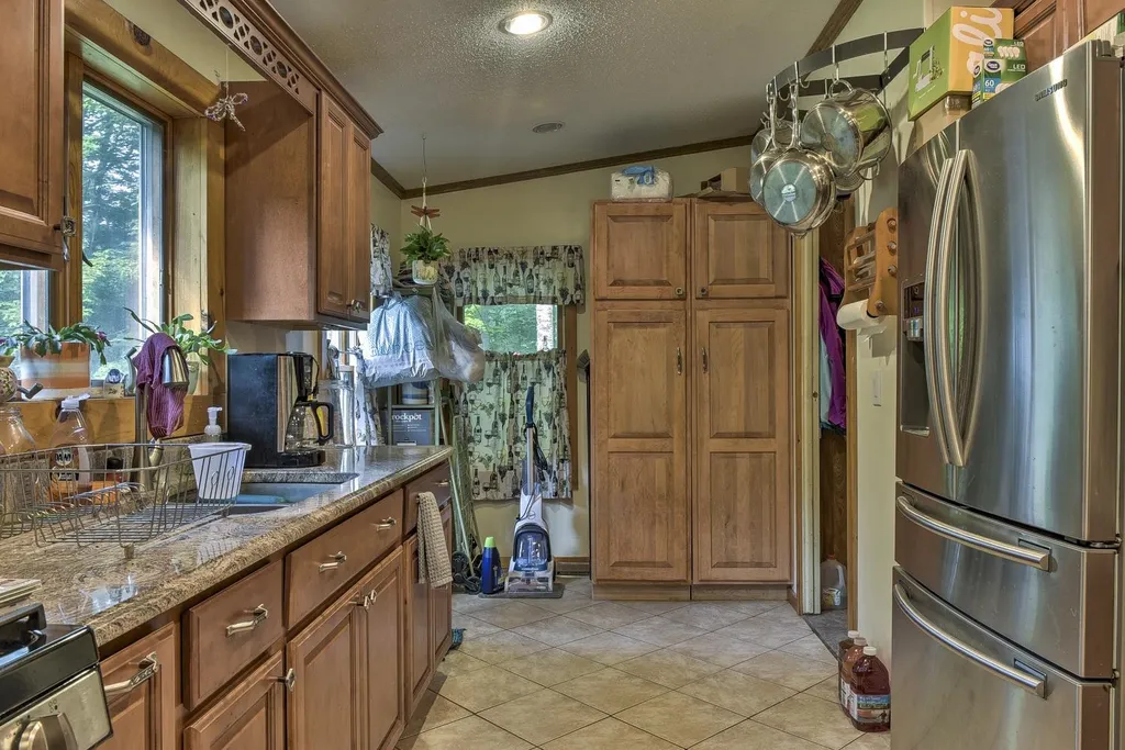 10 Burt Hill Road Winchester NH 03470