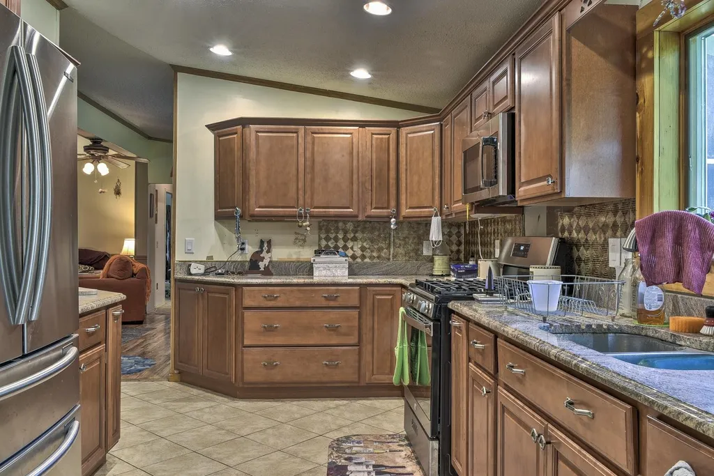 10 Burt Hill Road Winchester NH 03470