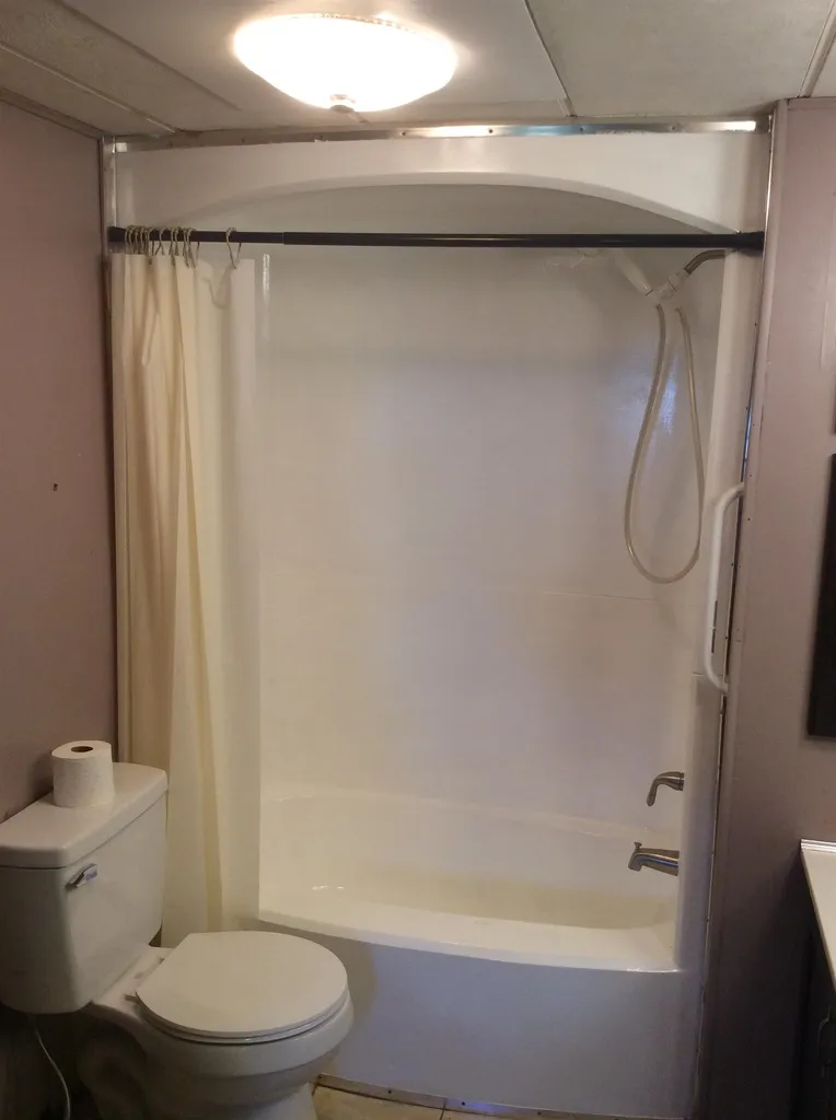 290 Calef Highway Epping NH 03042