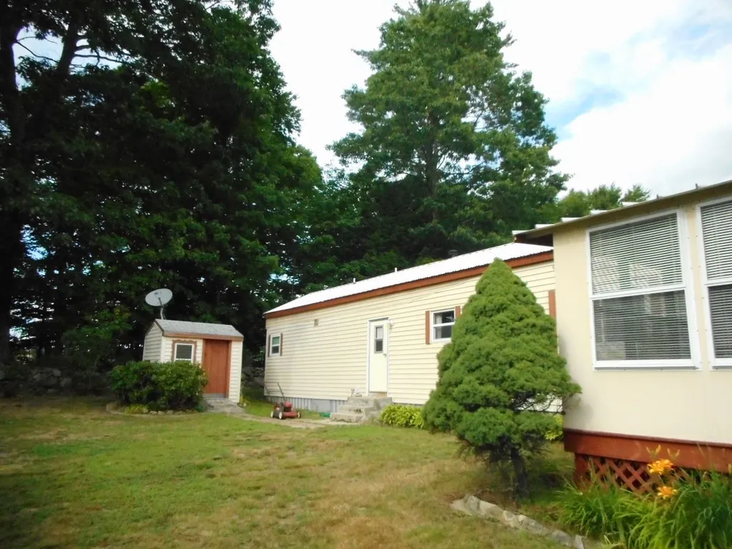 290 Calef Highway Epping NH 03042