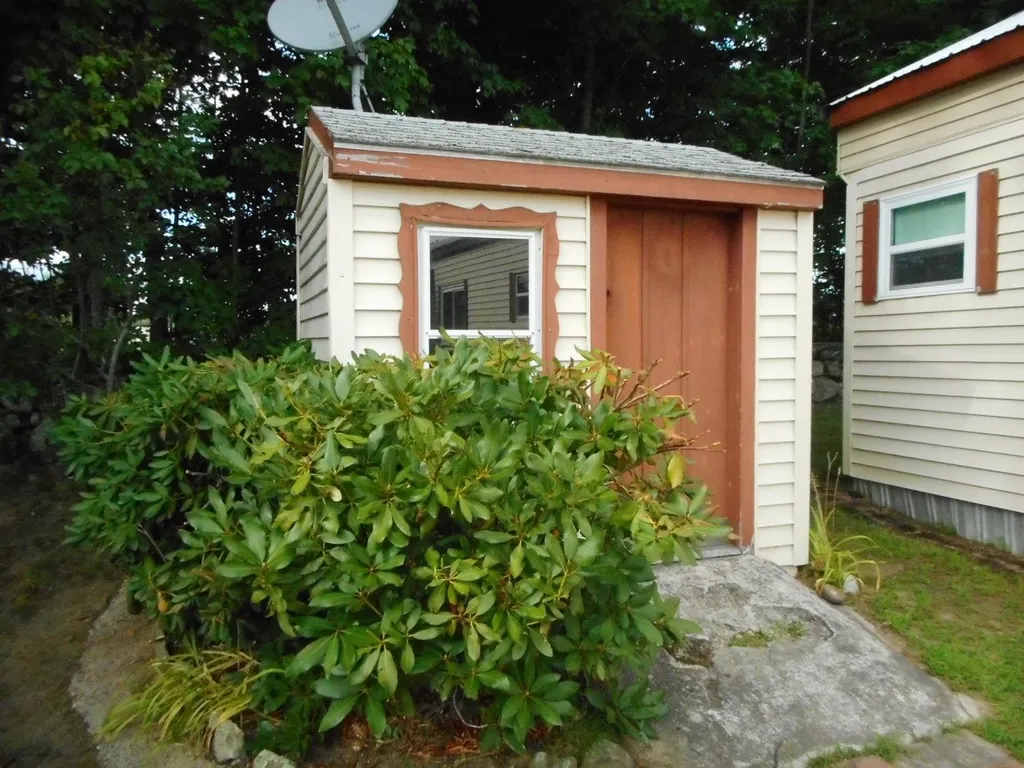 290 Calef Highway Epping NH 03042