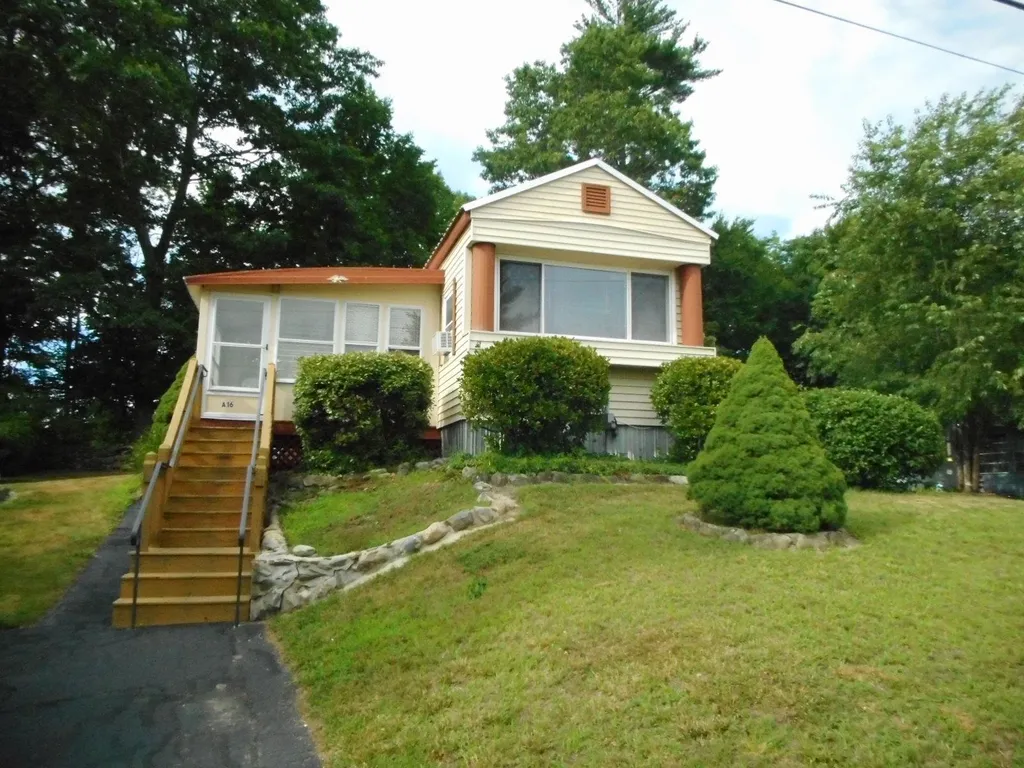 290 Calef Highway Epping NH 03042