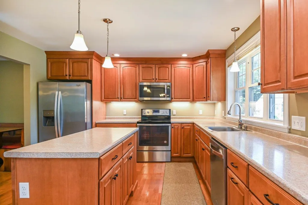 79 Greenbriar Drive Eliot ME 03903