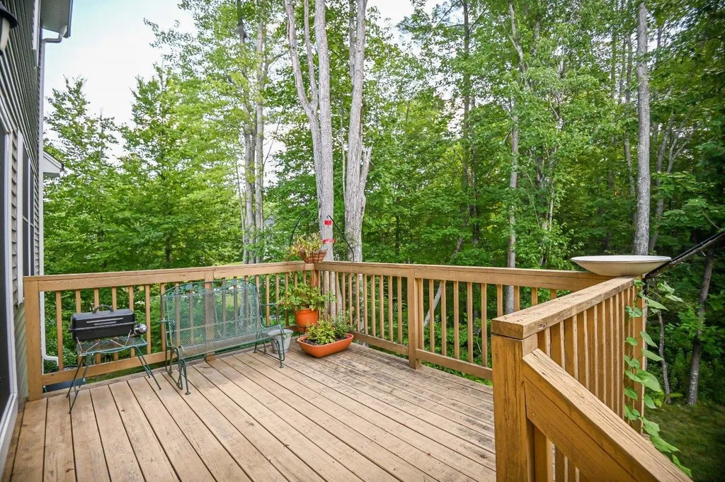 79 Greenbriar Drive Eliot ME 03903