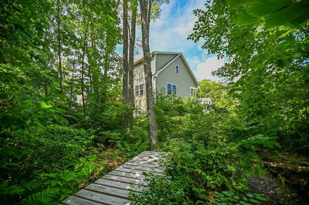 79 Greenbriar Drive Eliot ME 03903