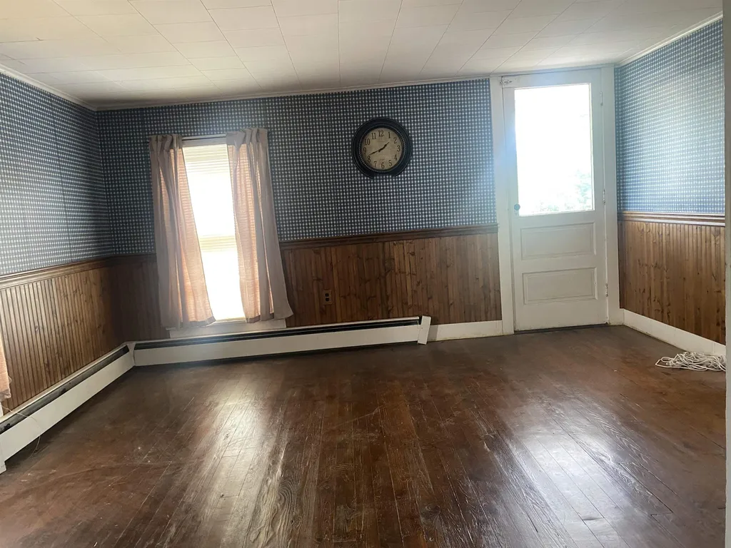 41 Furnace Street Poultney VT 05764