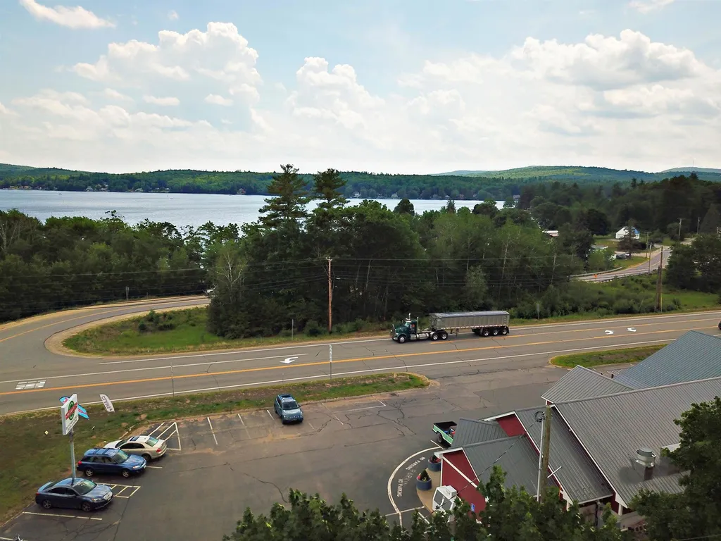 1380-1382 1st Nh Turnpike Northwood NH 03261