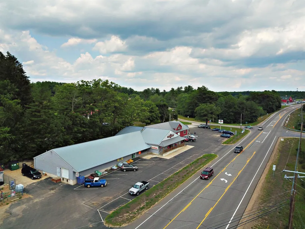 1380-1382 1st Nh Turnpike Northwood NH 03261