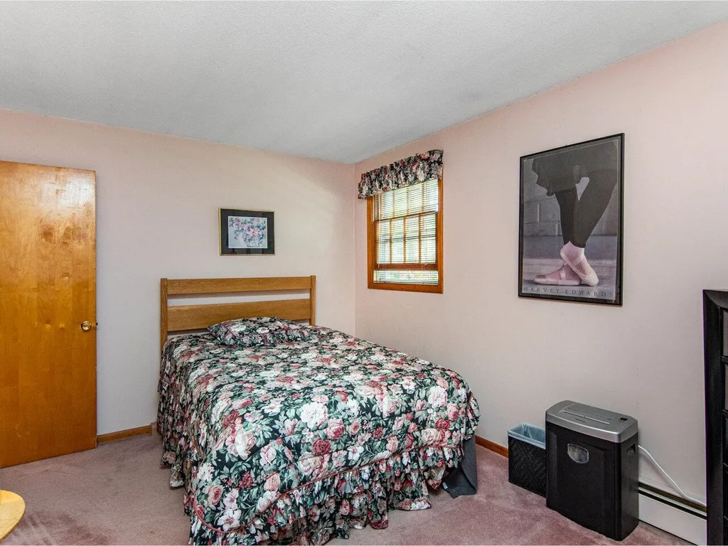 10 Tallwood Lane Burlington VT 05408