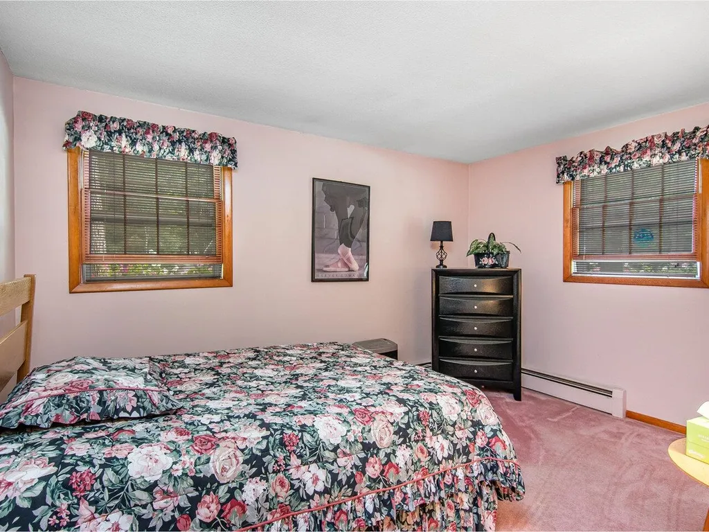 10 Tallwood Lane Burlington VT 05408