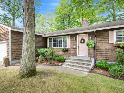 10 Tallwood Lane Burlington VT 05408