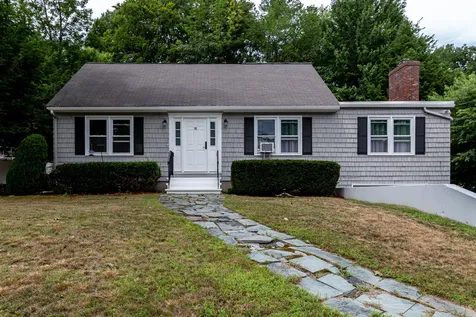 16 Yvonne Street Rochester NH 03867
