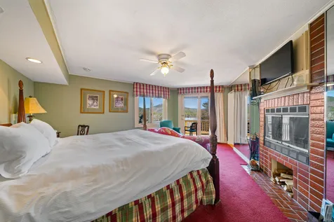 14 Serenity Lane Holderness NH 03245