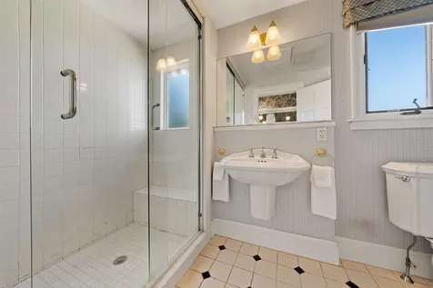 14 Serenity Lane Holderness NH 03245