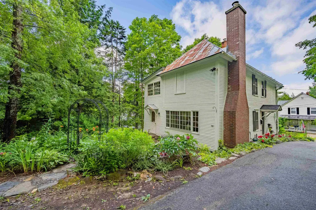 32 Spring Street Northfield VT 05663