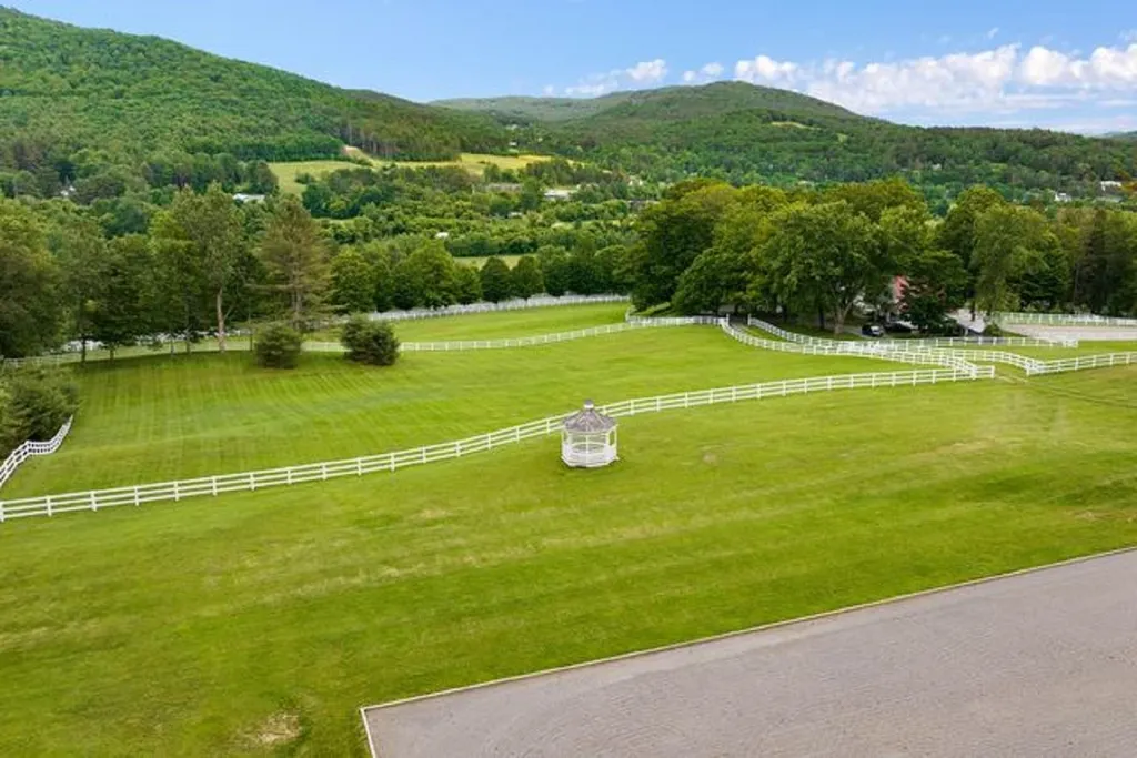587 Old River Road Woodstock VT 05091