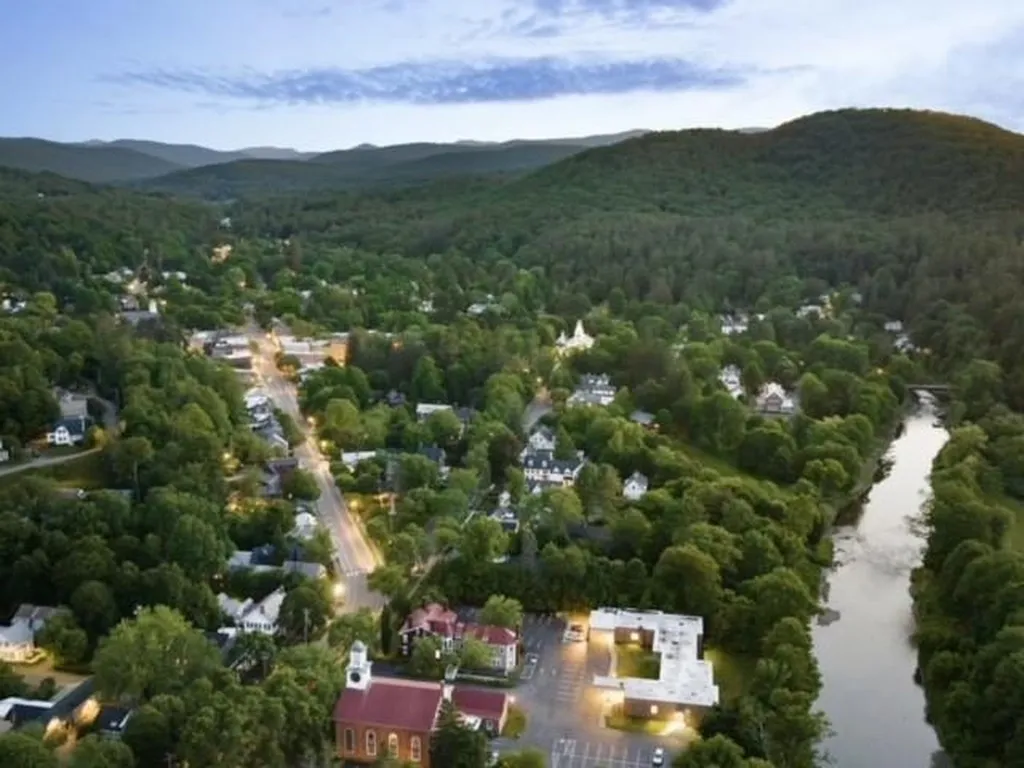 587 Old River Road Woodstock VT 05091