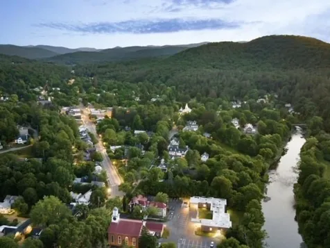587 Old River Road Woodstock VT 05091