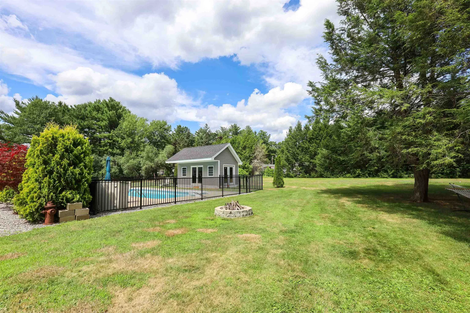 211 Emerson Avenue Hampstead NH 03841