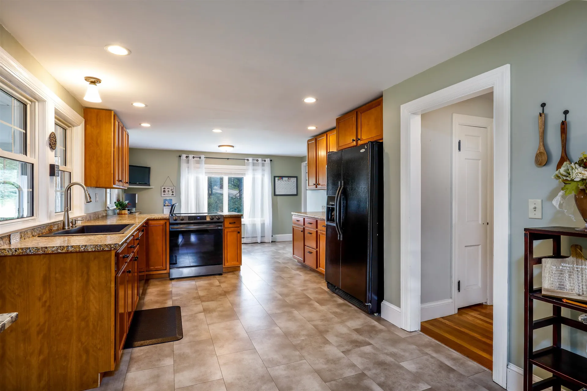 211 Emerson Avenue Hampstead NH 03841