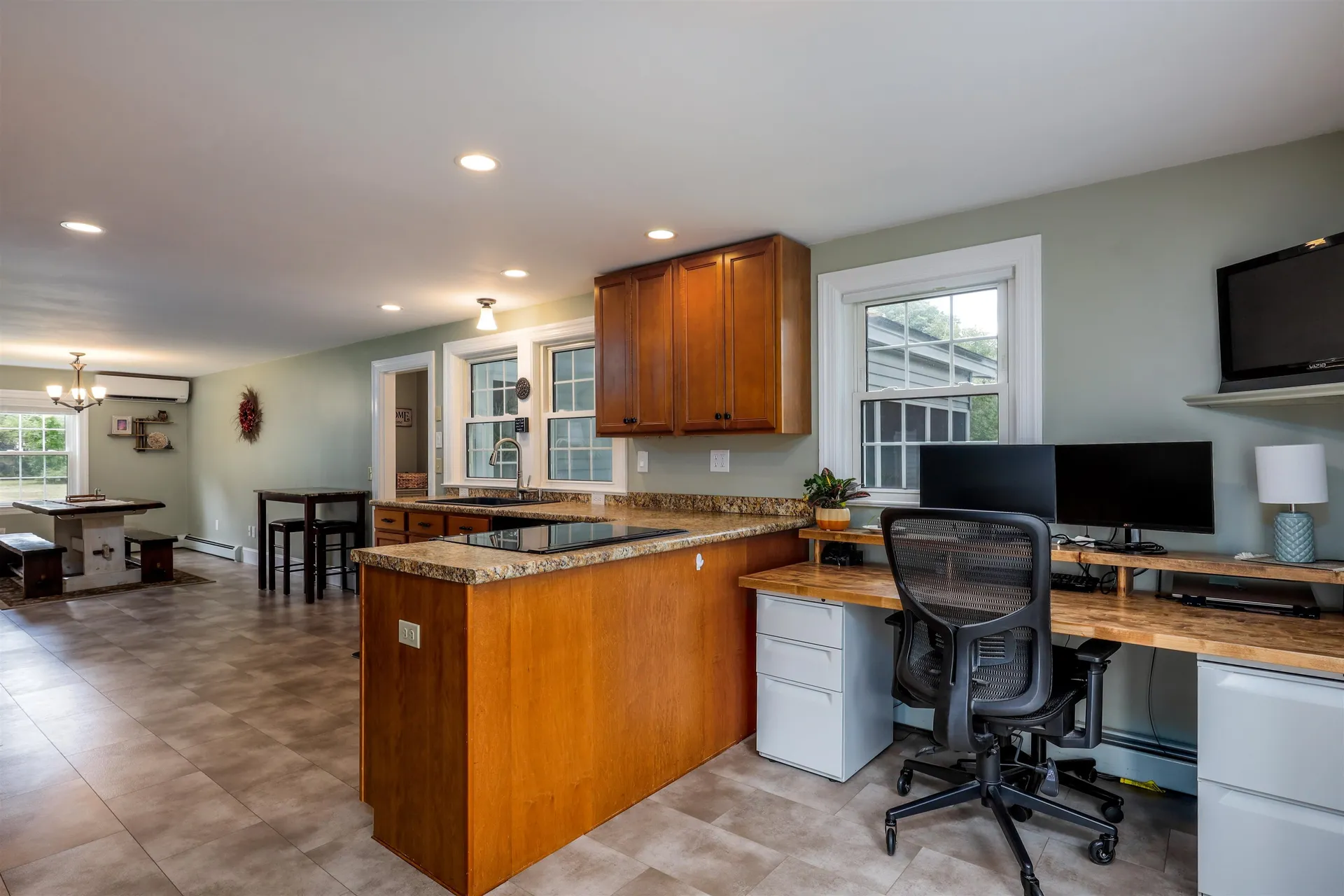 211 Emerson Avenue Hampstead NH 03841