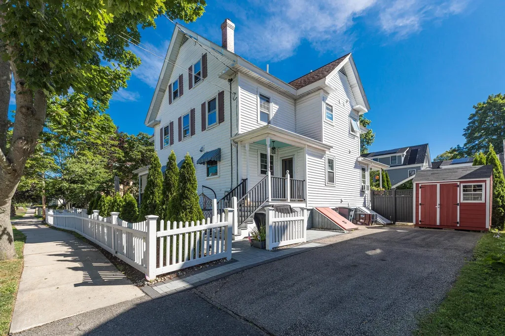 112 Lincoln Avenue Portsmouth NH 03801