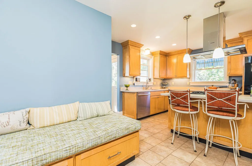 112 Lincoln Avenue Portsmouth NH 03801