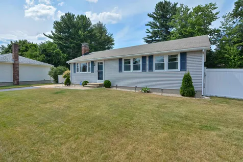 16 Academy Drive Nashua NH 03064