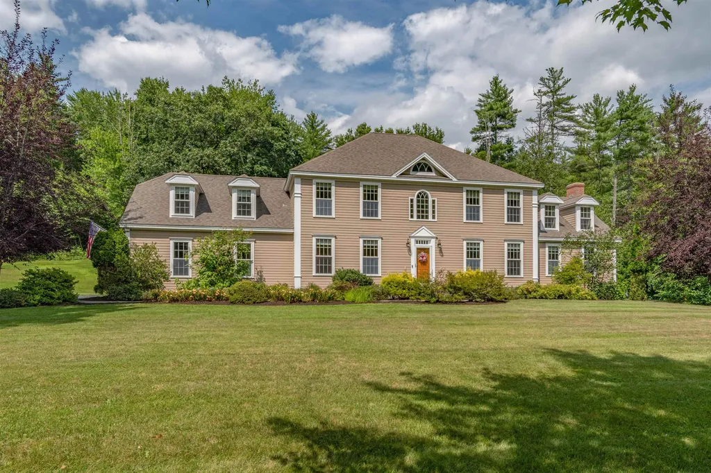 147 Oak Hill Road Concord NH 03301