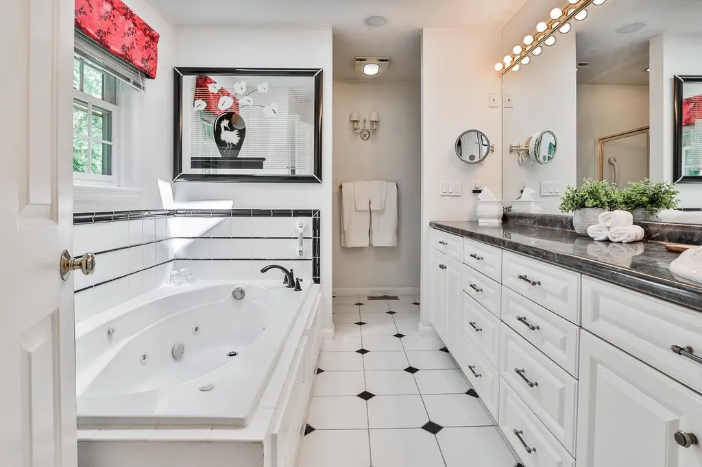 47 Saint Andrews Drive Bedford NH 03110