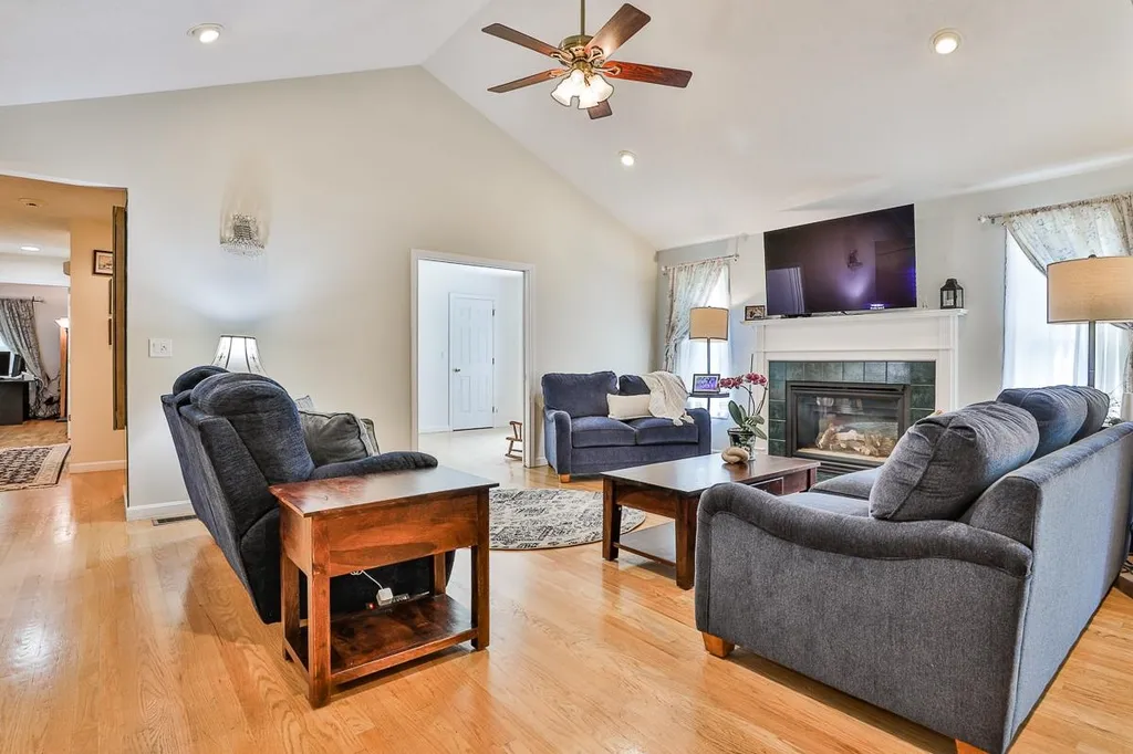 47 Saint Andrews Drive Bedford NH 03110