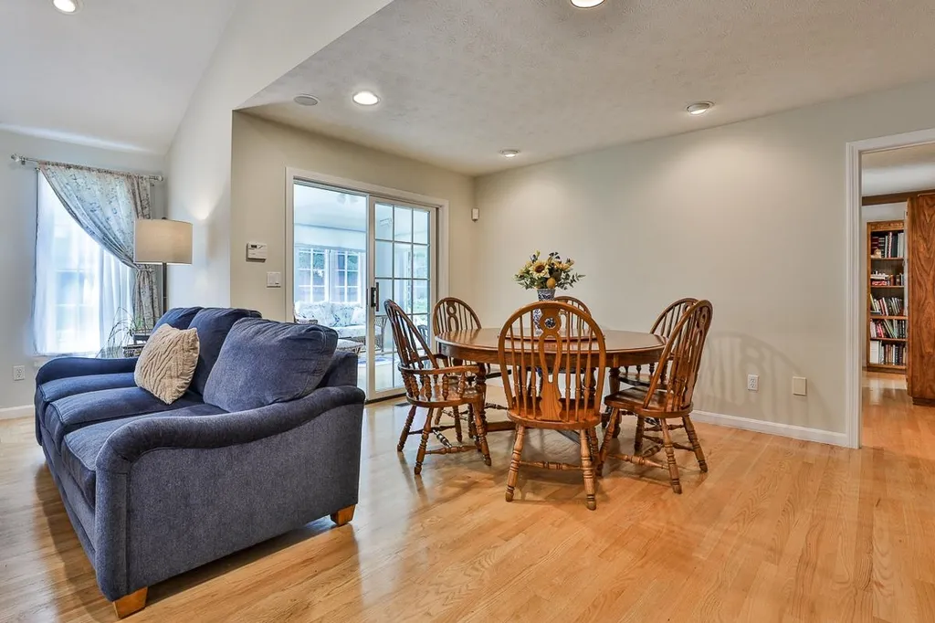 47 Saint Andrews Drive Bedford NH 03110