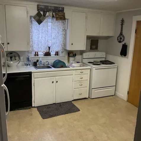 21 Clay Street Laconia NH 03246