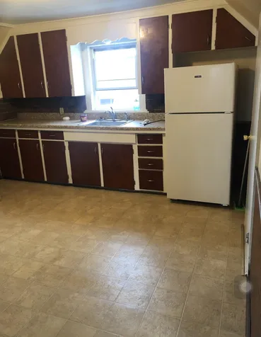21 Clay Street Laconia NH 03246