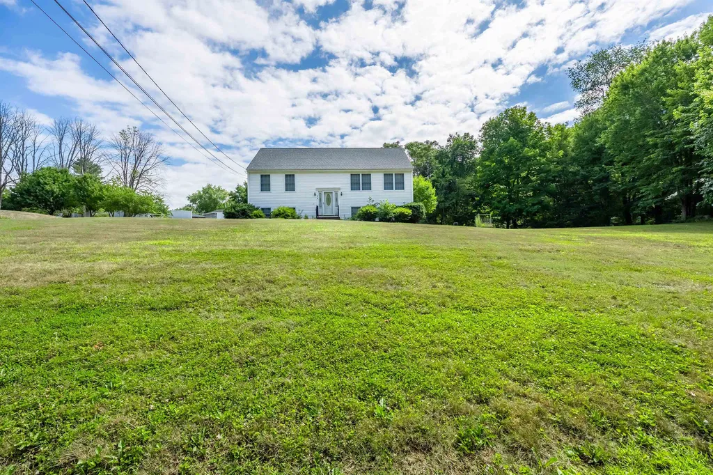 23 Cifre Lane Plaistow NH 03865