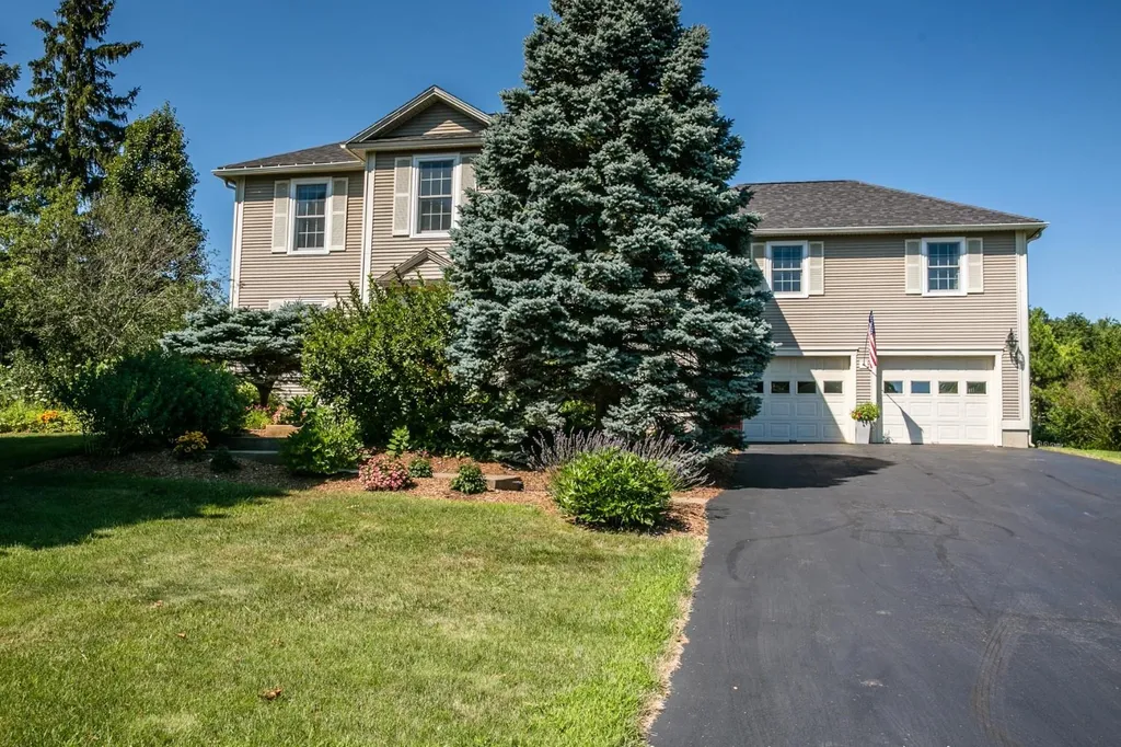 33 Butler Drive South Burlington VT 05403