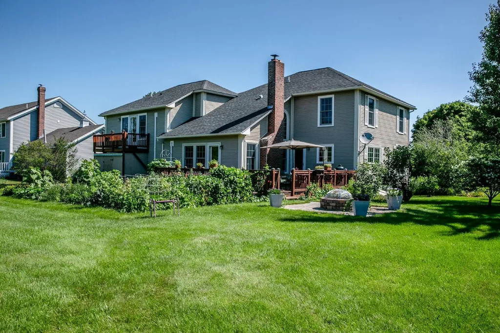 33 Butler Drive South Burlington VT 05403
